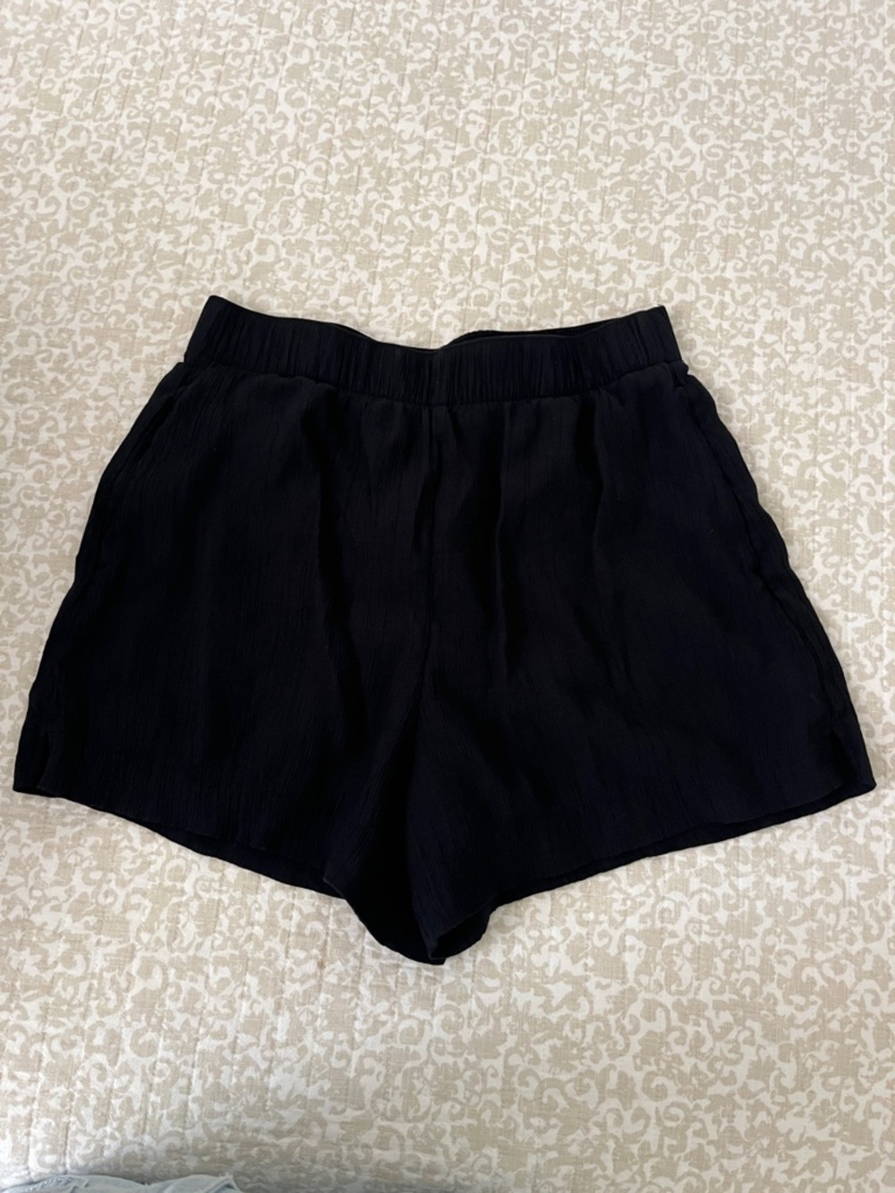Abercrombie & Fitch Black Relaxed Elastic-Waist Shorts